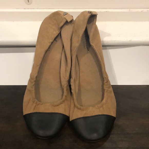 American Eagle cap toe flats - Picture 1 of 6